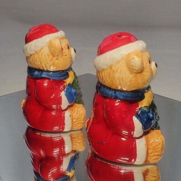 Vintage Christmas Teddy Bear Salt & Pepper Shakers Holiday - Lot of 2 - Picture 2 of 8
